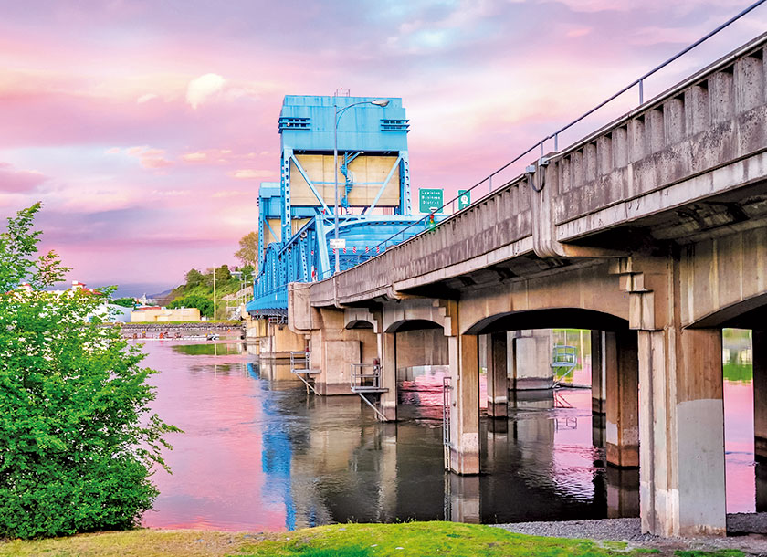 Clarkston blue bridge in Lewiston Idaho