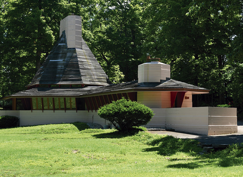 Iconic Richard Davis House in Marion Indiana